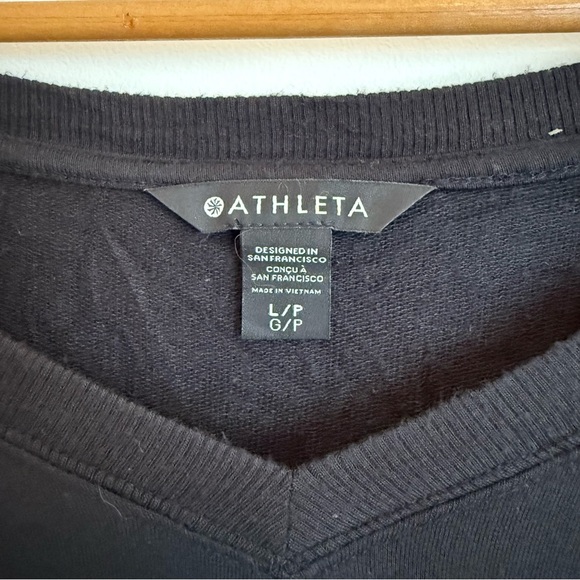 Athleta V Neck Pullover Sweatshirt Women L Seasoft Willow Black Long Sleeves - Picture 2 of 6